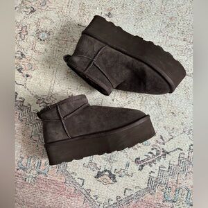 Cushionaire Platform Ankle Boots